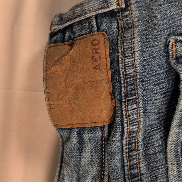 Aeropostale Mid Rise Kick Crop Jeans Frayed Hem - Picture 8 of 11